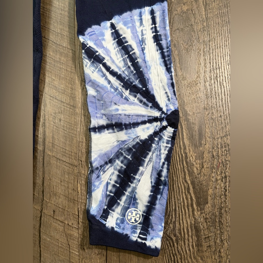 TORY BURCH Tory Sport High-Rise Tie-Dye Seamless 7/8 Leggings - Picture 4 of 5